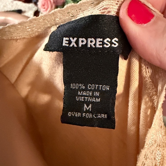 Express Cream Lace-Trim Long Sleeve V-Neck Top - Picture 8 of 8